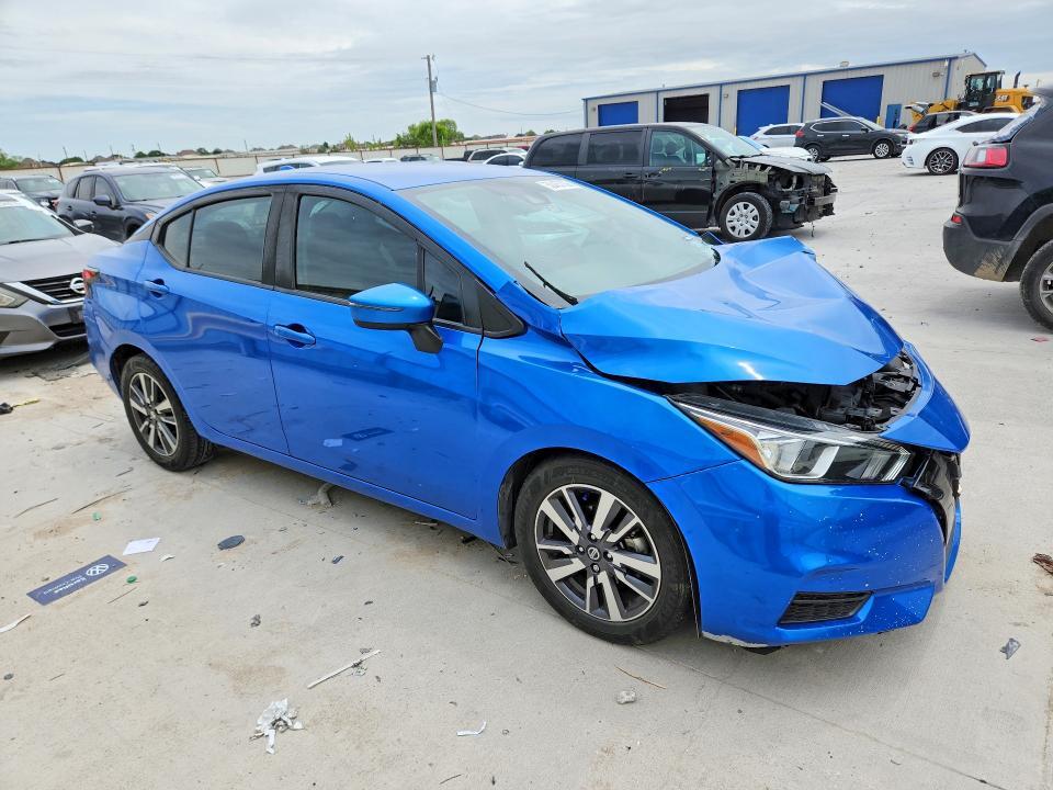 2020 NISSAN VERSA SV — Фото 4 из 12