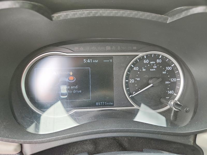 2020 NISSAN VERSA SV — Фото 9 из 12