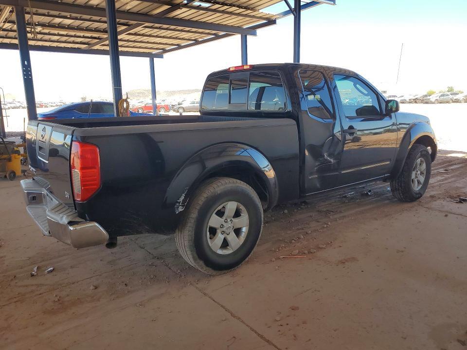 2011 NISSAN FRONTIER SV V6 — Фото 3 из 13
