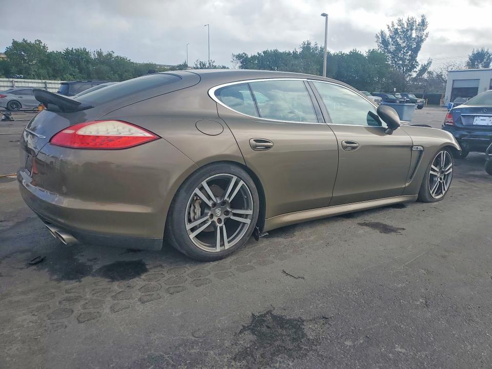 2011 PORSCHE PANAMERA S — Фото 3 из 12