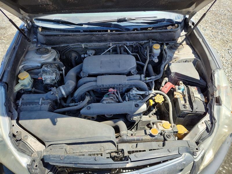 2011 SUBARU OUTBACK — Фото 11 из 12