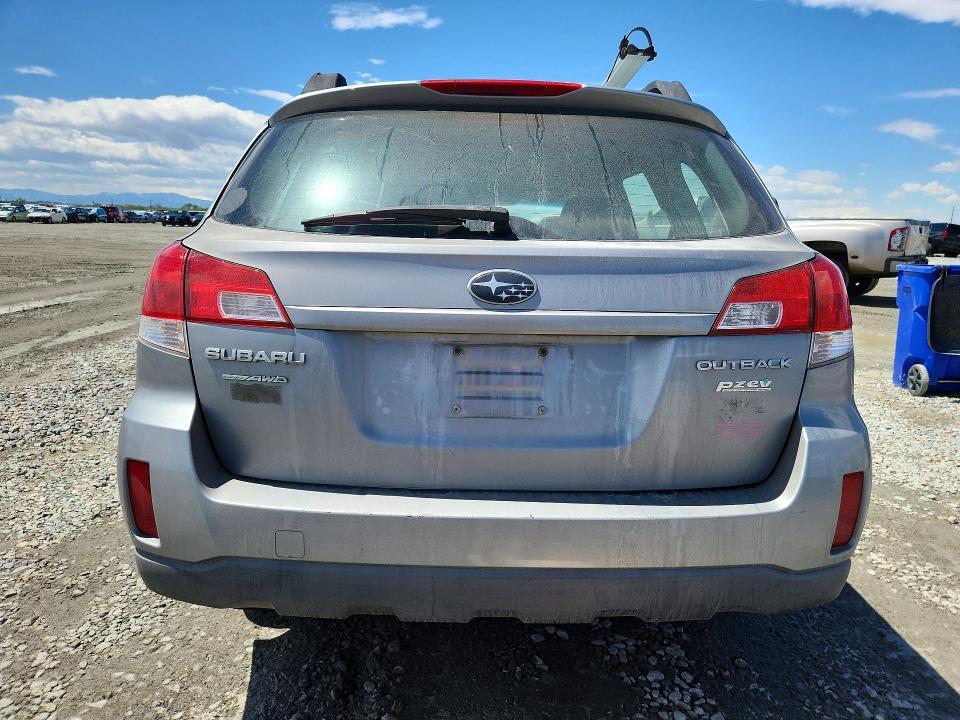 2011 SUBARU OUTBACK — Фото 6 из 12