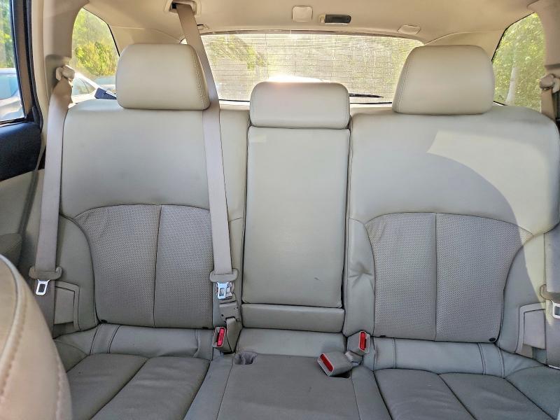 2011 SUBARU OUTBACK 3.6R LIMITED — Фото 9 из 12