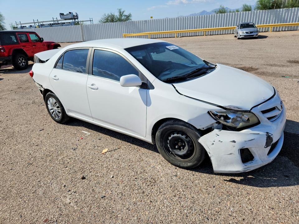 2T1BU4EE8BC566893 2011 TOYOTA COROLLA photo no. 4