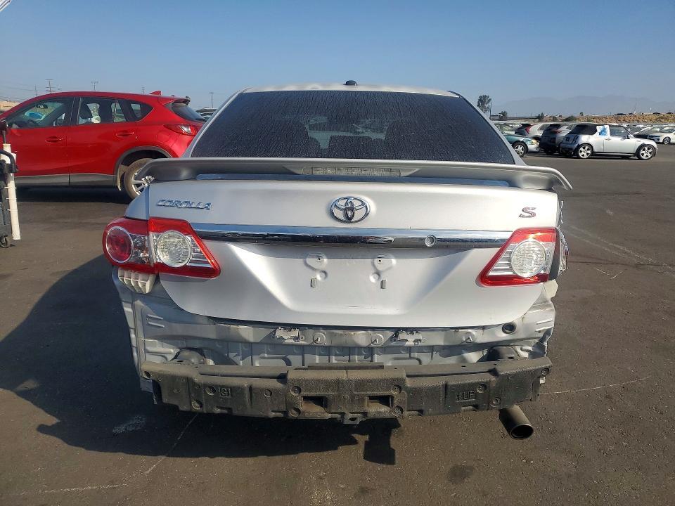 2T1BU4EE6BC726575 2011 TOYOTA COROLLA photo no. 6