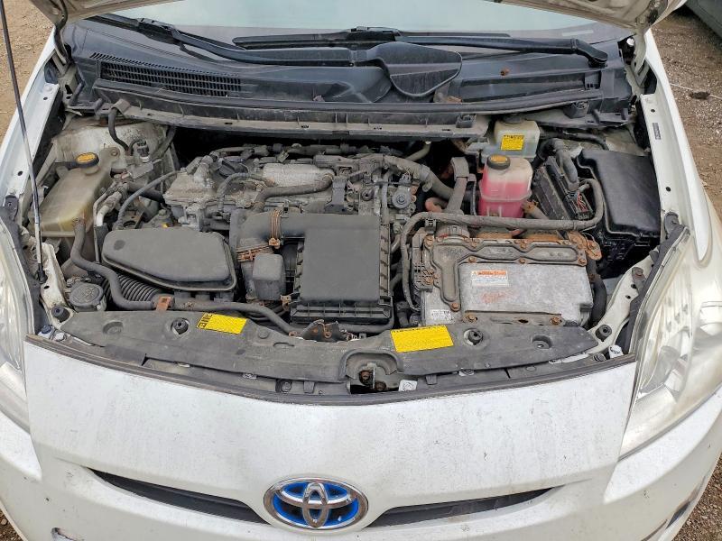 2011 TOYOTA PRIUS TWO — Фото 11 из 12