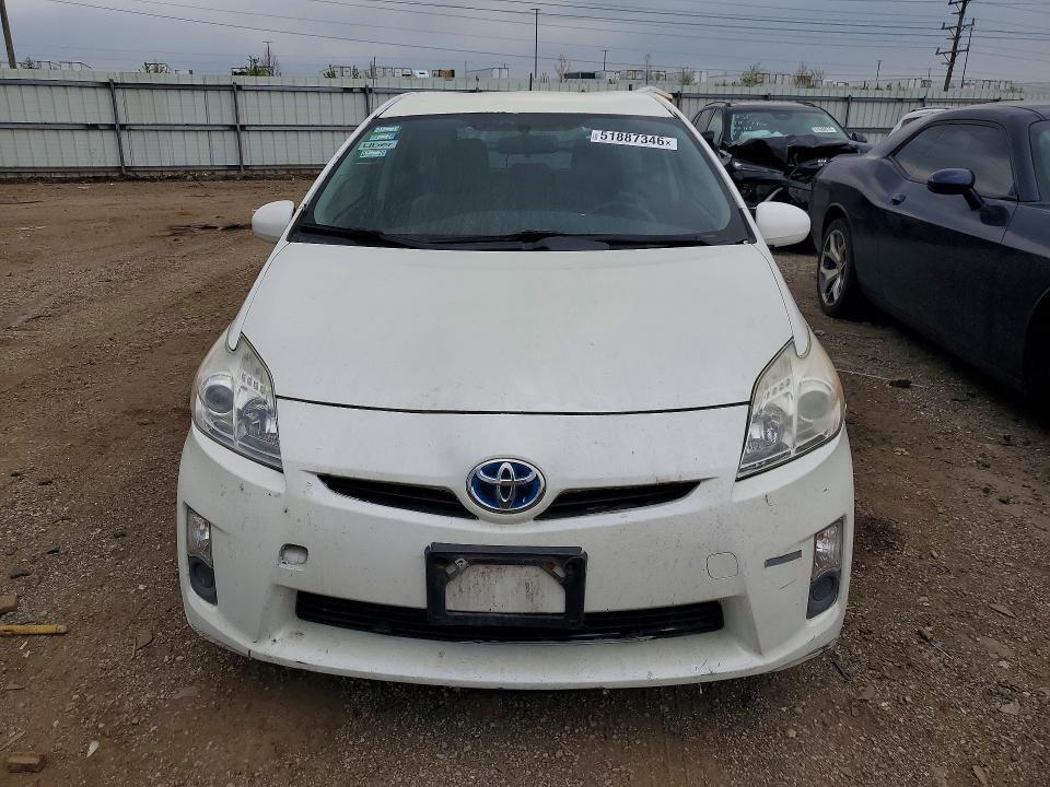 2011 TOYOTA PRIUS TWO — Фото 5 из 12