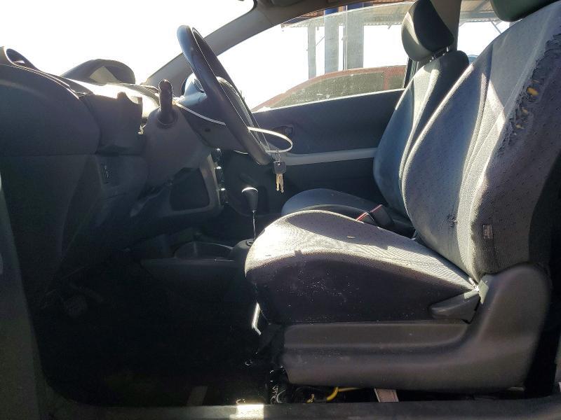 2011 TOYOTA YARIS BASE — Фото 7 из 12