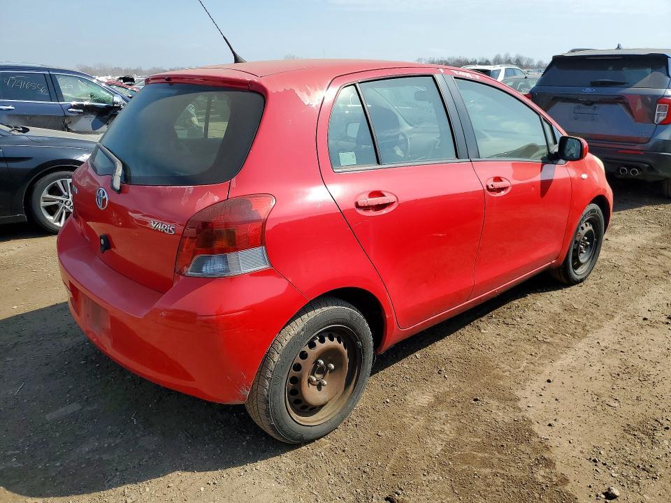 2011 TOYOTA YARIS BASE — Фото 3 из 12