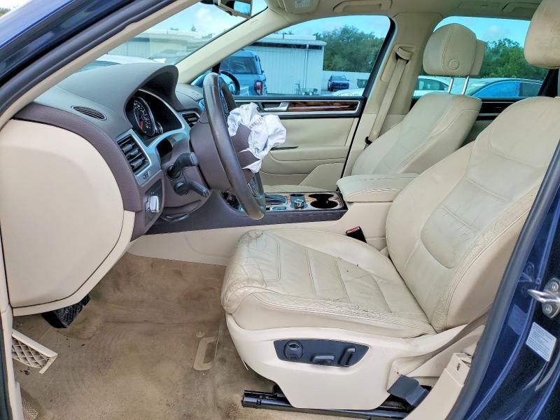 2011 VOLKSWAGEN TOUAREG V6 — Фото 7 из 13