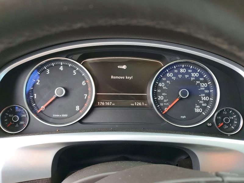 2011 VOLKSWAGEN TOUAREG V6 — Фото 9 из 13