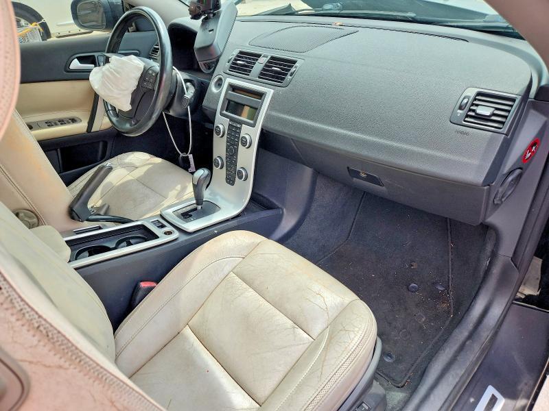 2011 VOLVO C70 T5 — Фото 8 из 12