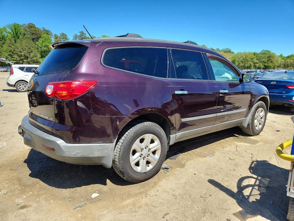 2010 CHEVROLET TRAVERSE LS — Фото 3 из 13