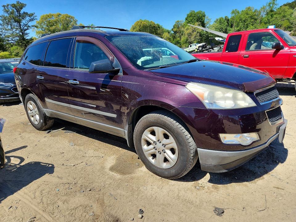 2010 CHEVROLET TRAVERSE LS — Фото 4 из 13