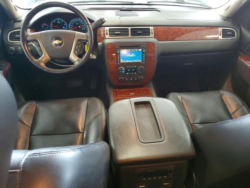 2010 CHEVROLET AVALANCHE LTZ — Фото 8 из 12
