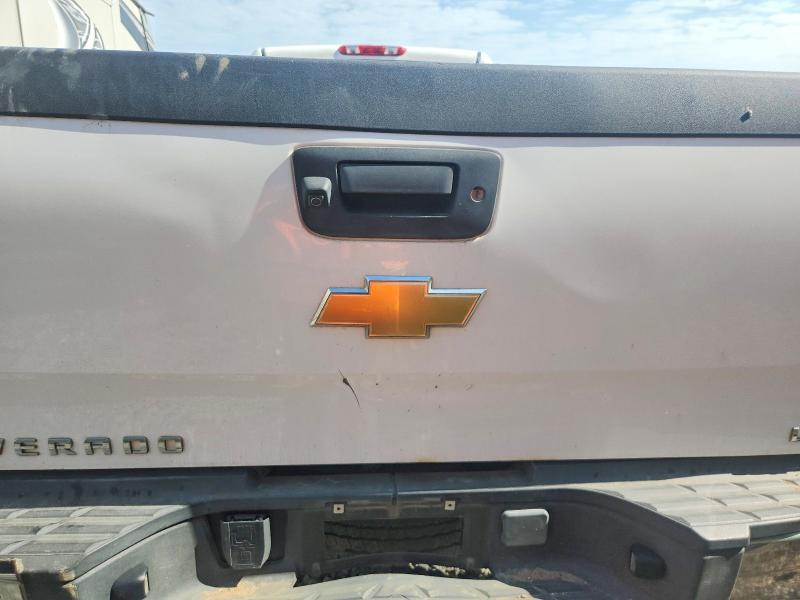 2010 CHEVROLET SILVERADO K3500 LTZ — Фото 10 из 13