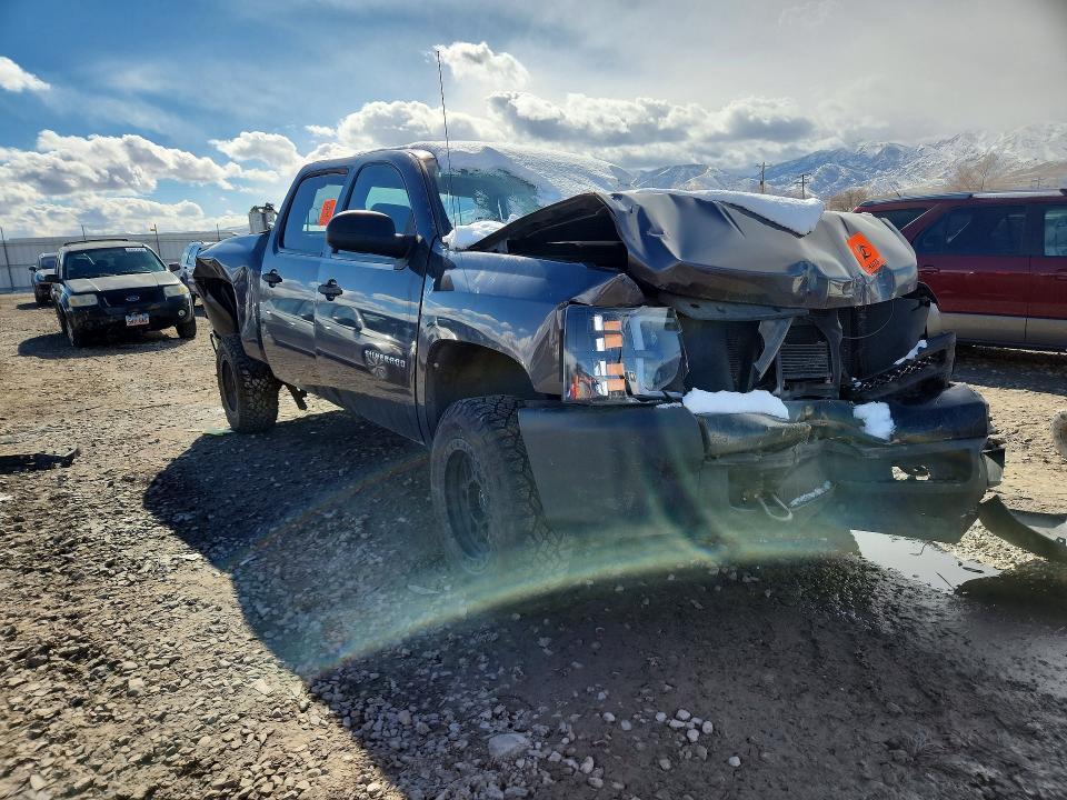 2010 CHEVROLET SILVERADO K1500 — Фото 4 из 12