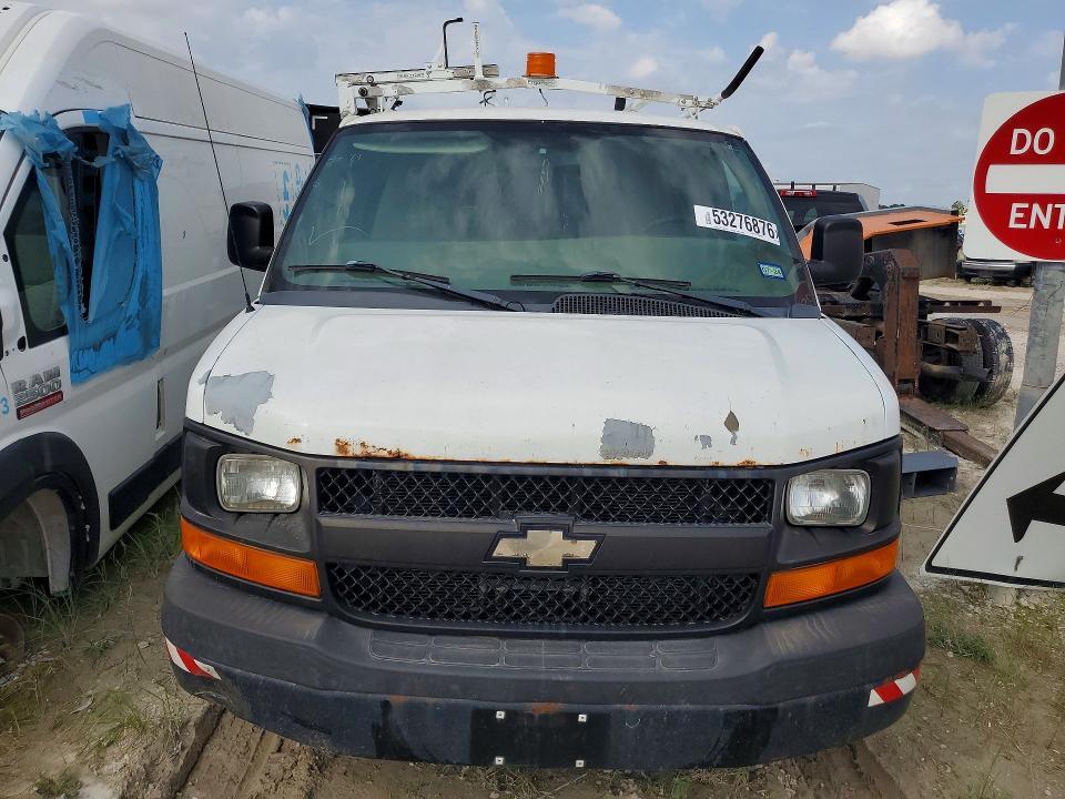 2010 CHEVROLET EXPRESS G2500 — Фото 5 из 13
