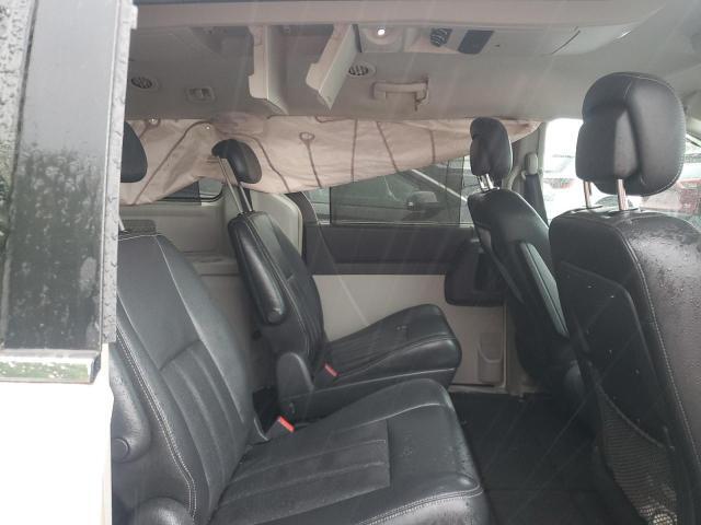 2010 CHRYSLER TOWN & COUNTRY TOURING PLUS — Фото 11 из 13