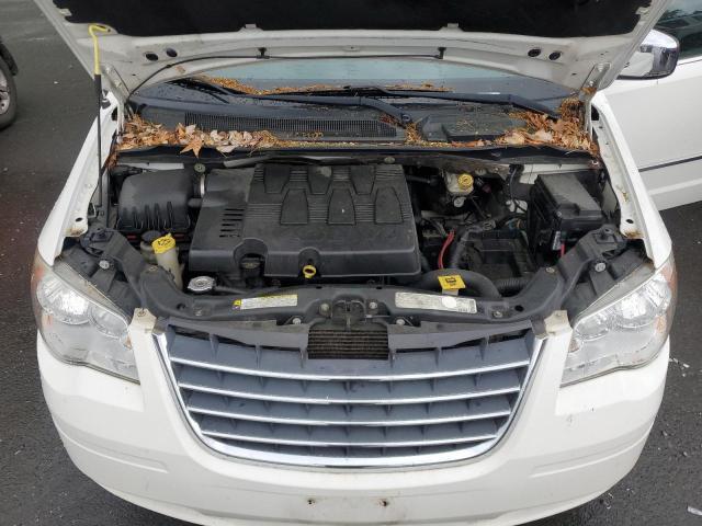 2010 CHRYSLER TOWN & COUNTRY TOURING PLUS — Фото 12 из 13