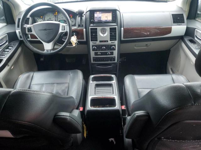 2010 CHRYSLER TOWN & COUNTRY TOURING PLUS — Фото 8 из 13