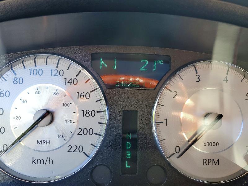 2010 CHRYSLER 300 LIMITED — Фото 9 из 12