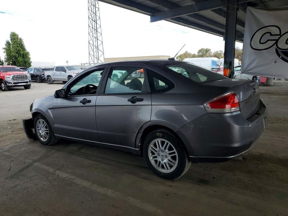 2010 FORD FOCUS SE — Фото 2 из 12