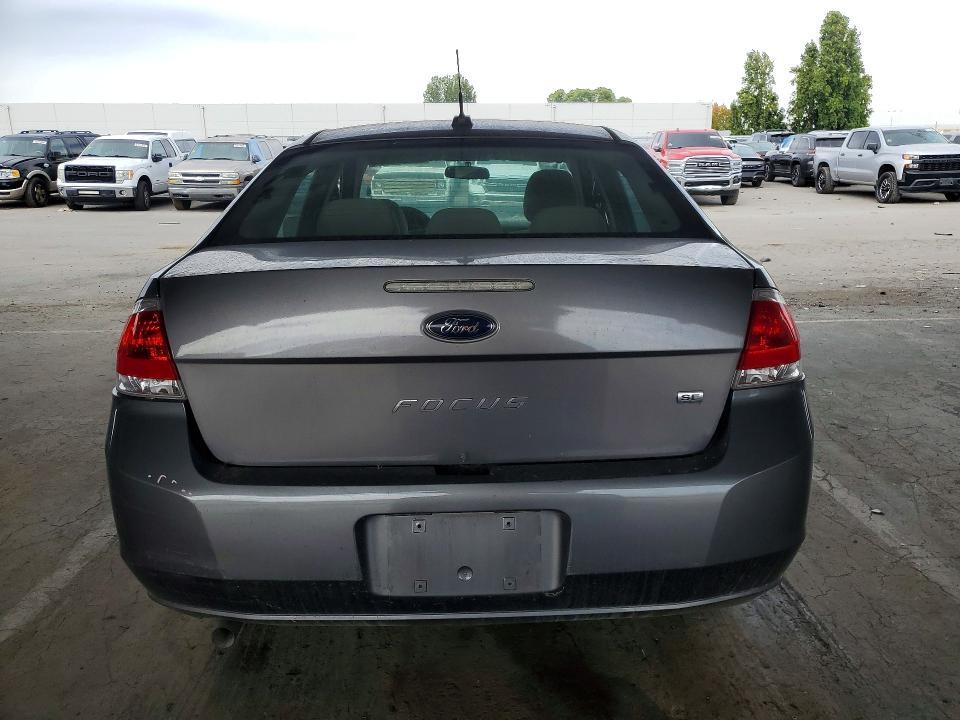 2010 FORD FOCUS SE — Фото 6 из 12