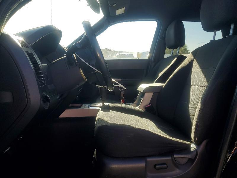 2010 FORD ESCAPE XLT — Фото 7 из 13
