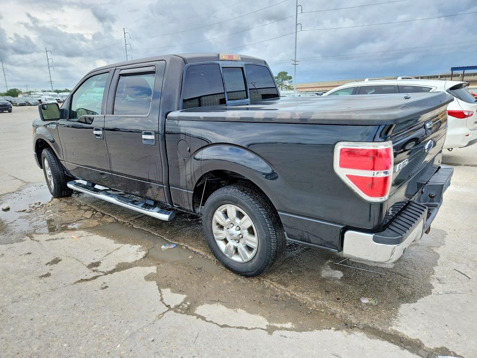 1FTFW1CV4AFD50042 2010 FORD F150 photo no. 2
