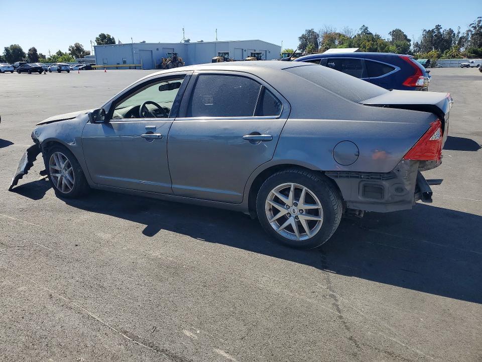 3FAHP0JA0AR320979 2010 FORD FUSION photo no. 2