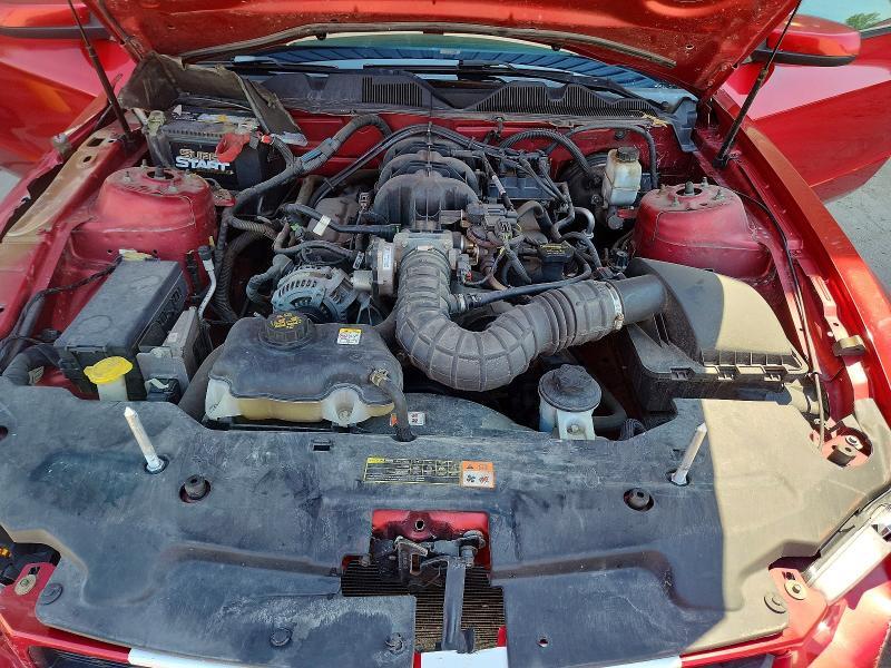 2010 FORD MUSTANG — Фото 11 из 12