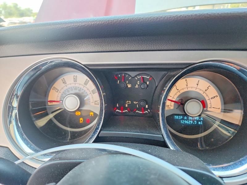 2010 FORD MUSTANG — Фото 9 из 12