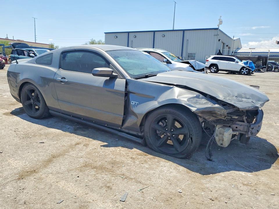 2010 FORD MUSTANG GT — Фото 4 из 13