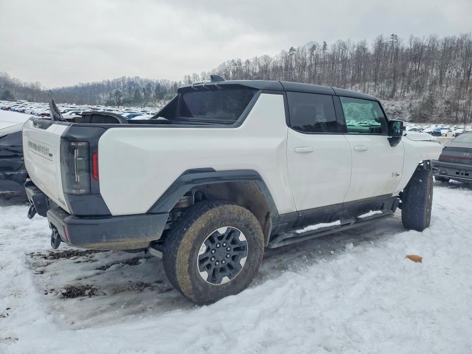 2025 GMC HUMMER PICKUP 3X — Фото 3 из 15