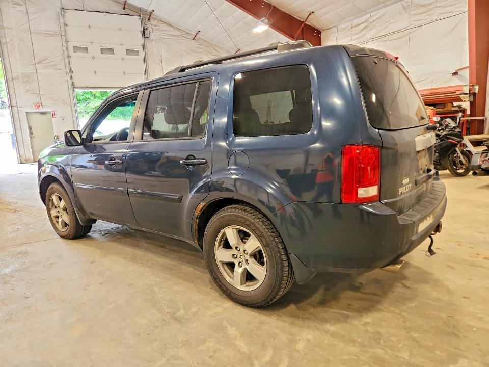 5FNYF4H60AB039319 2010 HONDA PILOT photo no. 2