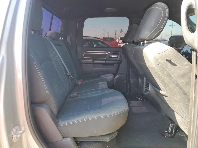 2020 RAM 3500 BIG HORN — Фото 10 из 12
