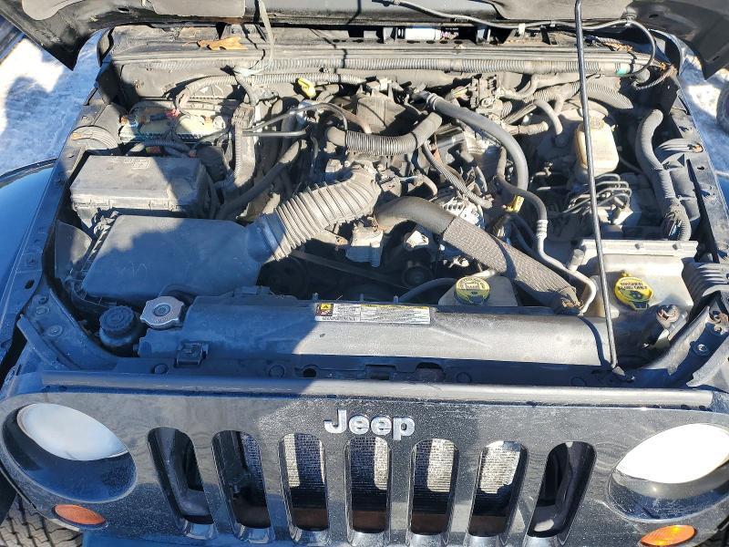 2010 JEEP WRANGLER SAHARA — Фото 12 из 13