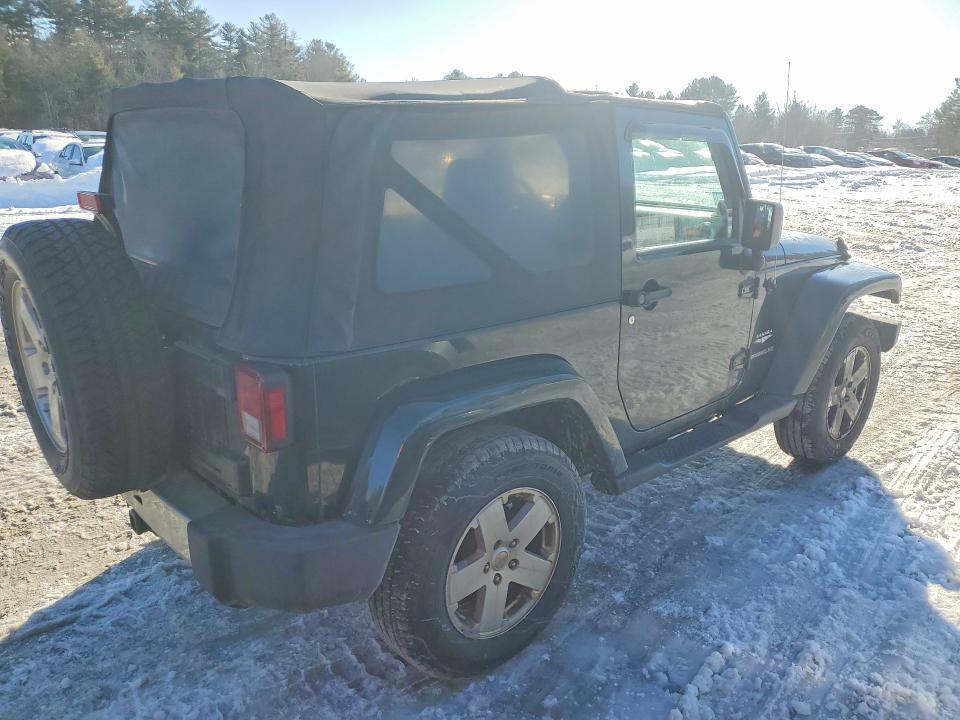 2010 JEEP WRANGLER SAHARA — Фото 3 из 13