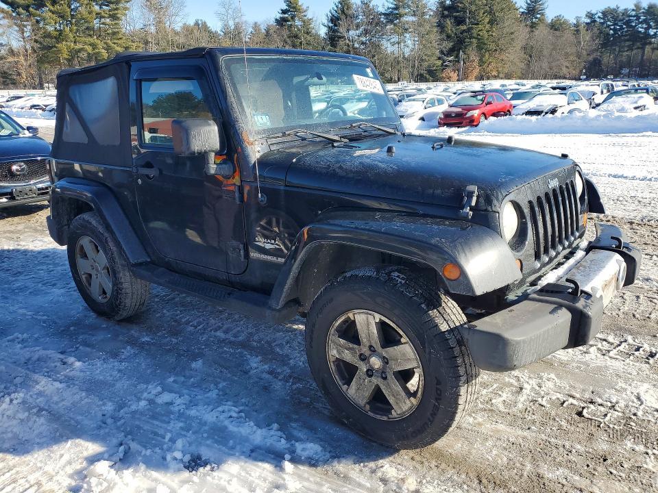 2010 JEEP WRANGLER SAHARA — Фото 4 из 13