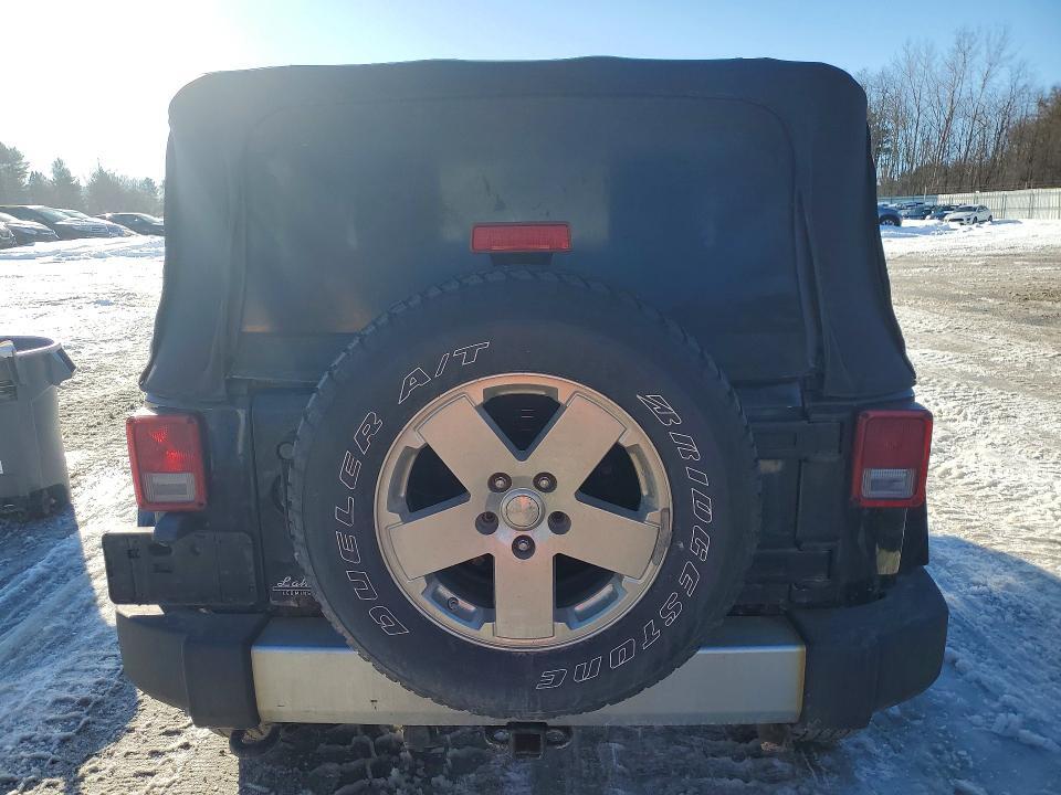 2010 JEEP WRANGLER SAHARA — Фото 6 из 13