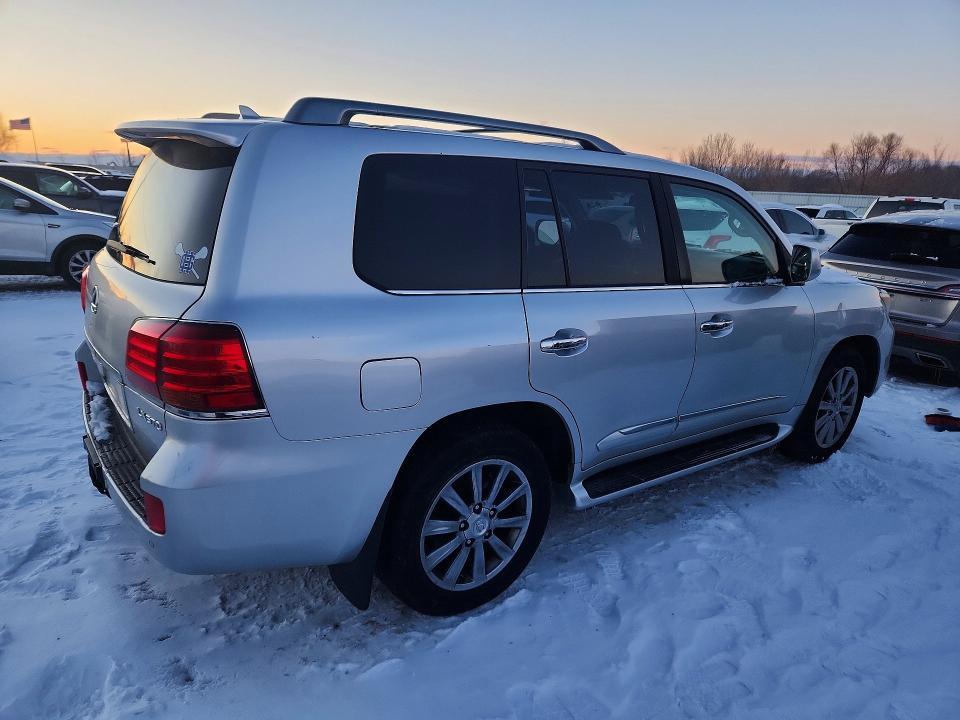 2010 LEXUS LX 570 — Фото 3 из 13