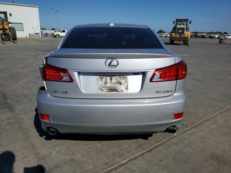 2010 LEXUS IS 250 BASE — Фото 6 из 12