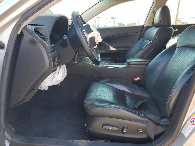 2010 LEXUS IS 250 BASE — Фото 7 из 12