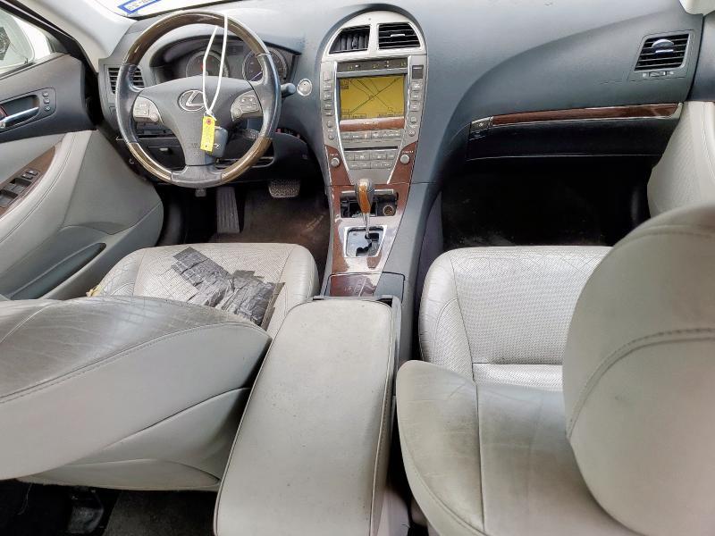 2010 LEXUS ES 350 — Фото 8 из 12