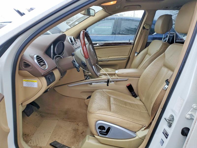 2010 MERCEDES-BENZ GL 550 4MATIC — Фото 7 из 12