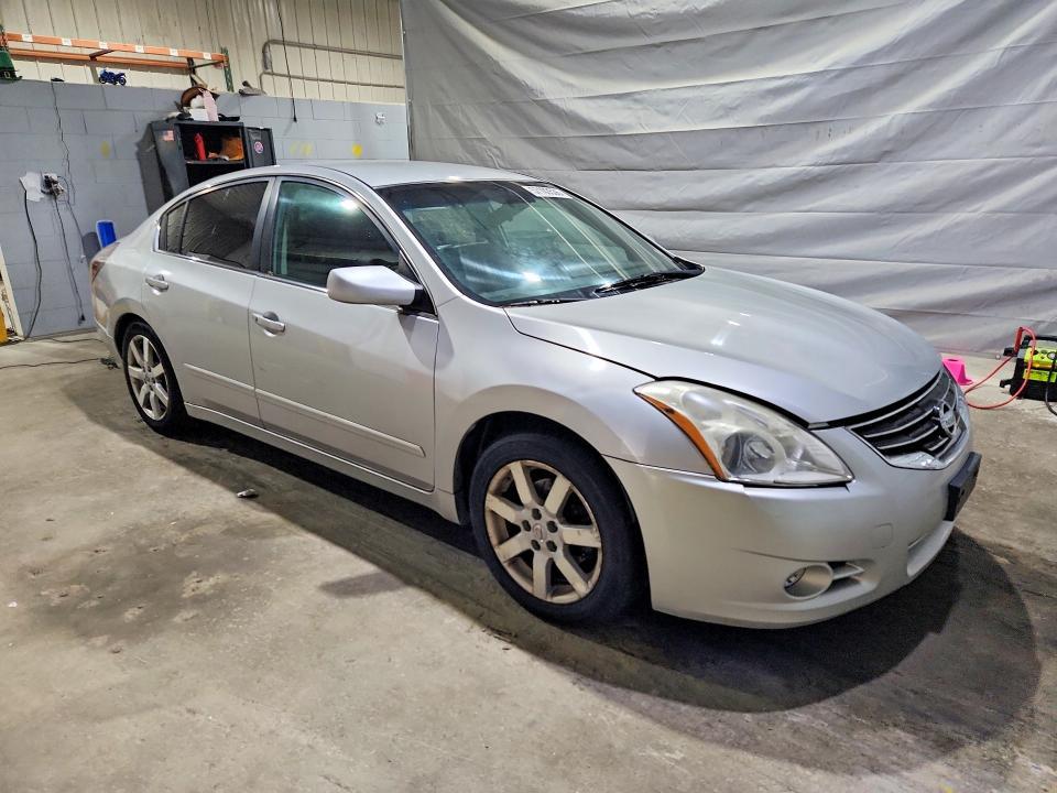 2010 NISSAN ALTIMA 2.5 — Фото 4 из 12