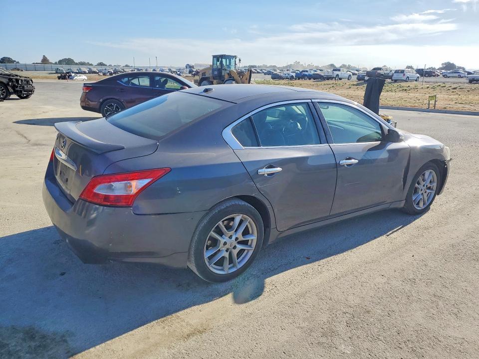 2010 NISSAN MAXIMA 3.5 S — Фото 3 из 12