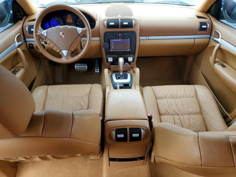 2010 PORSCHE CAYENNE — Фото 8 из 12