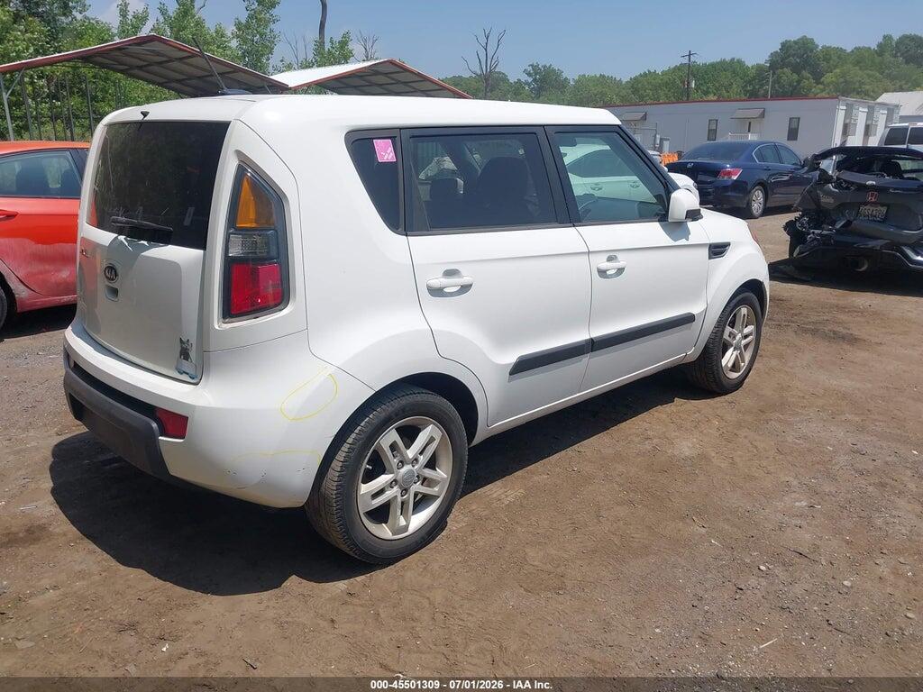 KNDJT2A2XB7710637 2011 KIA SOUL photo no. 4